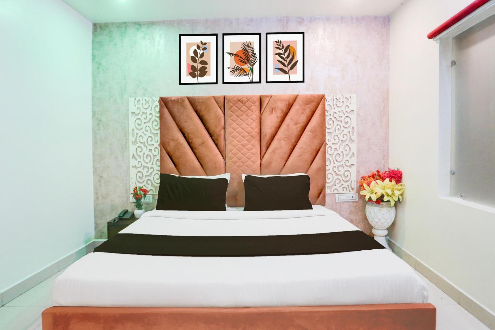 Super Collection O Roop Vihar Rohtak Formerly Hotel Maha Zewnętrze zdjęcie